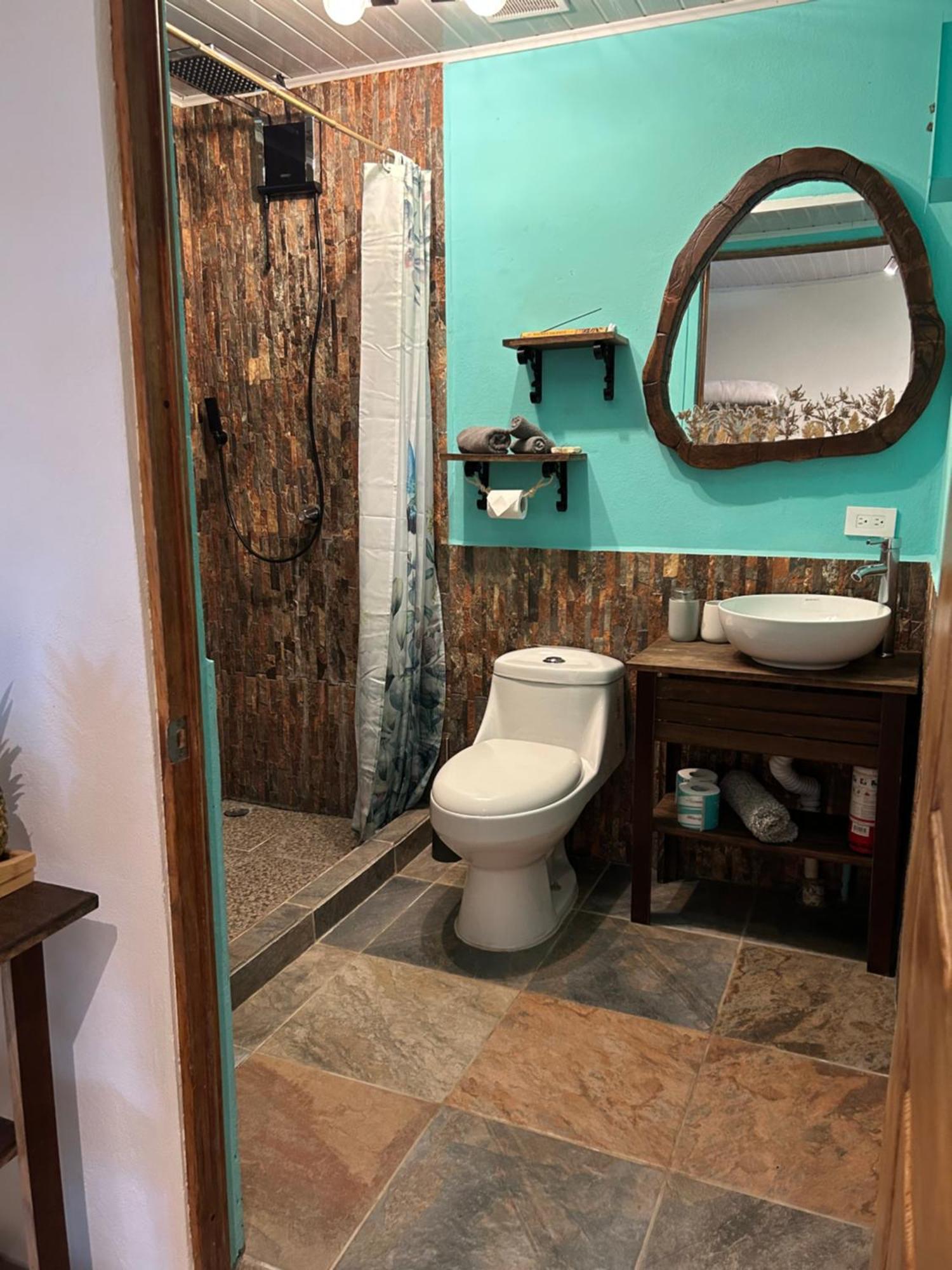 Boutique Rooms River Front At La Junta Dominical Bagian luar foto