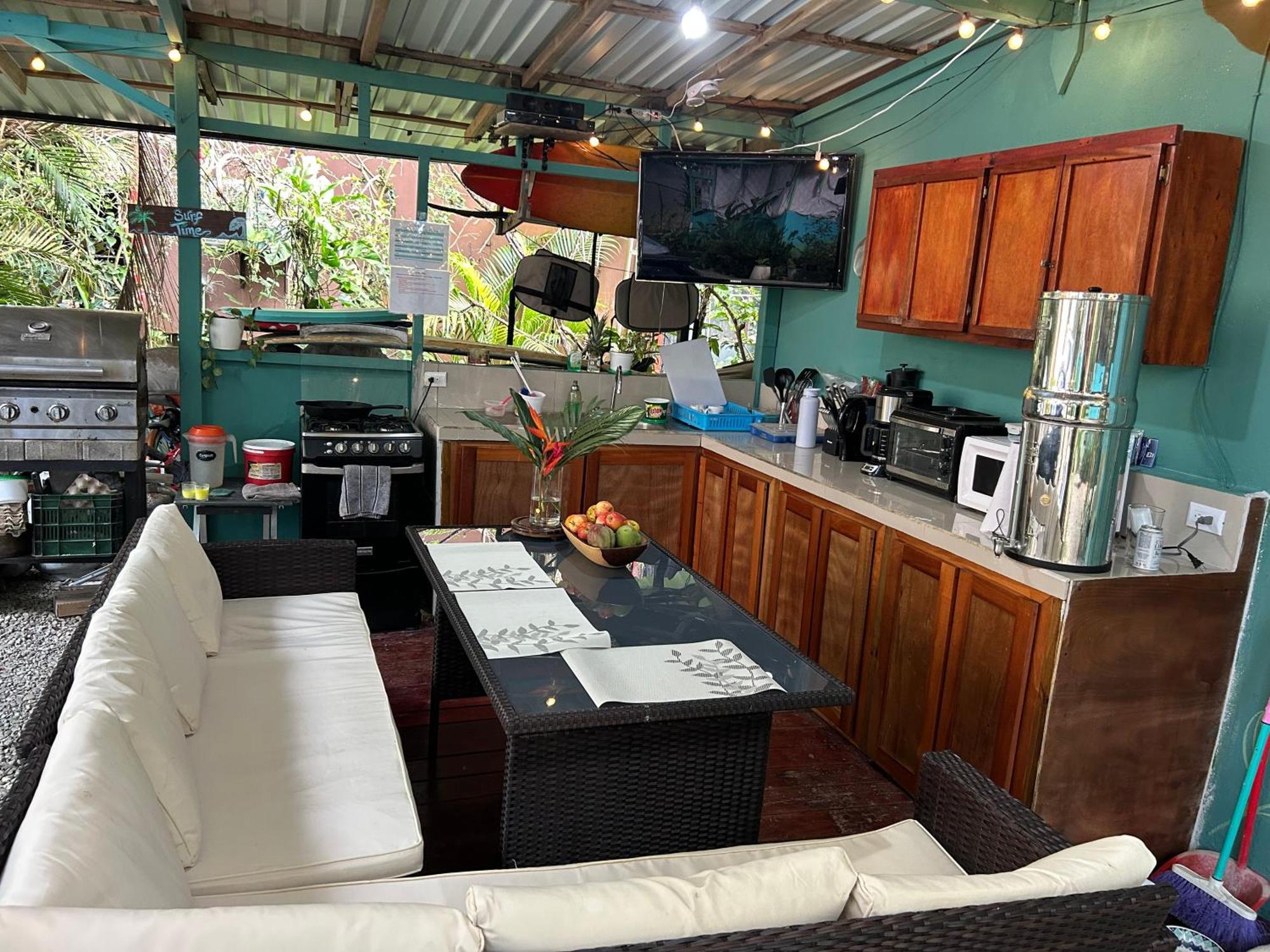 Boutique Rooms River Front At La Junta Dominical Bagian luar foto
