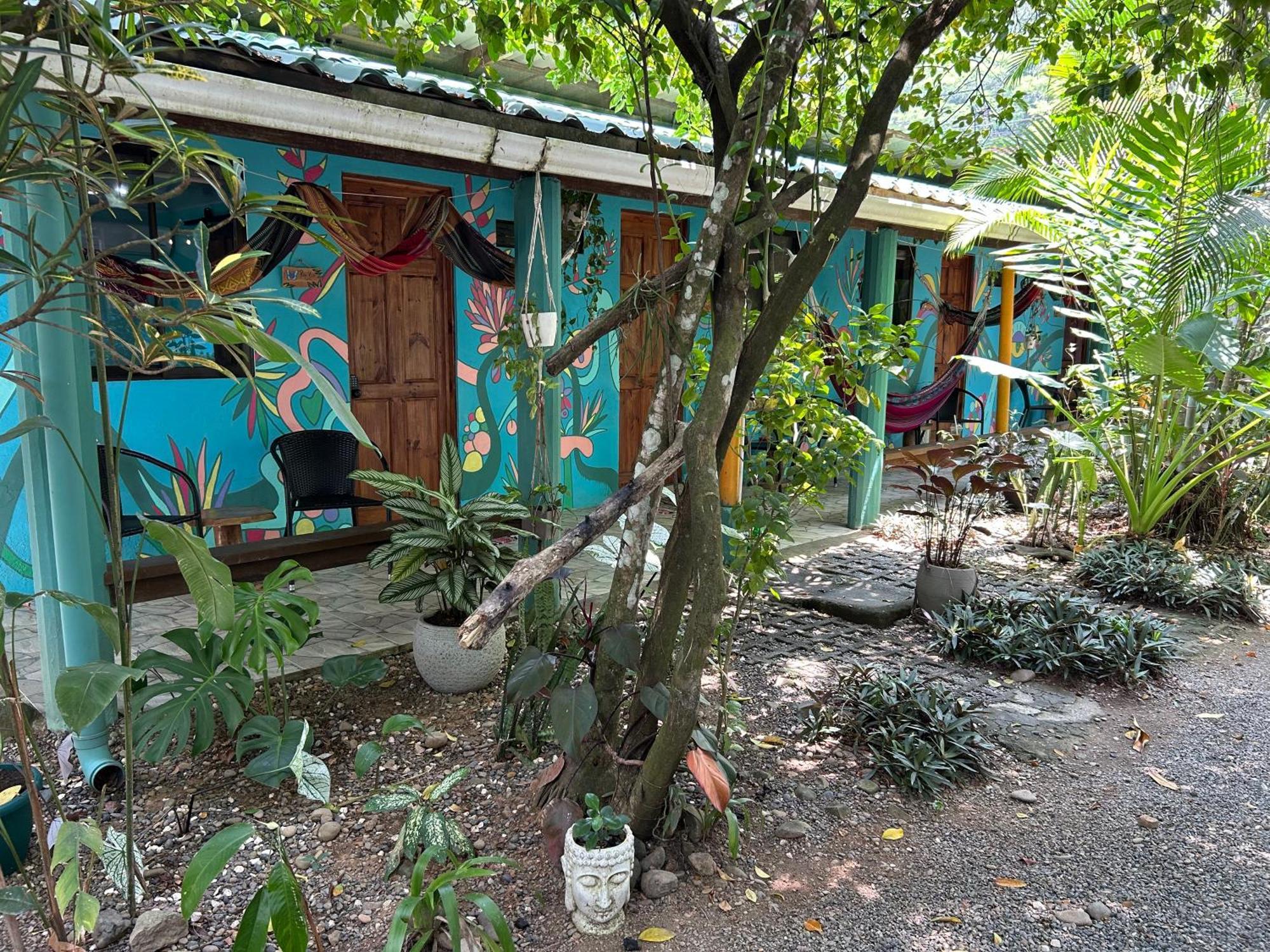 Boutique Rooms River Front At La Junta Dominical Bagian luar foto