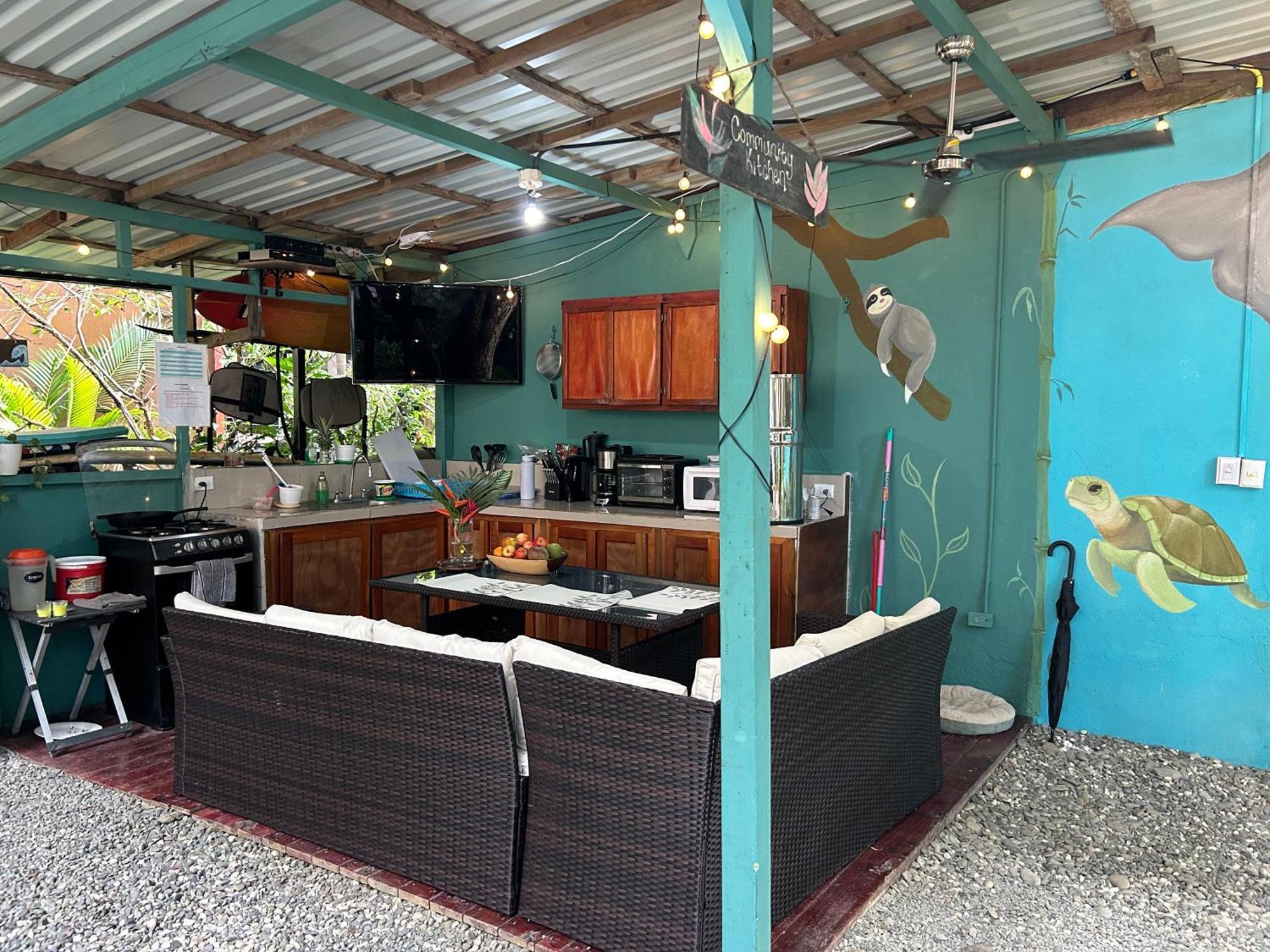 Boutique Rooms River Front At La Junta Dominical Bagian luar foto